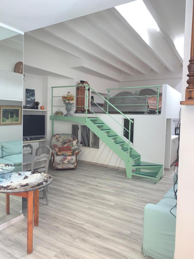 Appartement Joli Studio au Soleil à Menton Extérieur photo